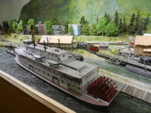 Fig-4 HO scale CPR diorama with stern wheel ferry boat and barges at the museum